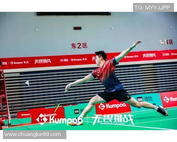 羽毛球竞技的魅力与挑战:深入探讨上海羽毛球队的战术与训练之道 羽毛球竞技的魅力与挑战:深入探讨上海羽毛球队的战术与训练之道