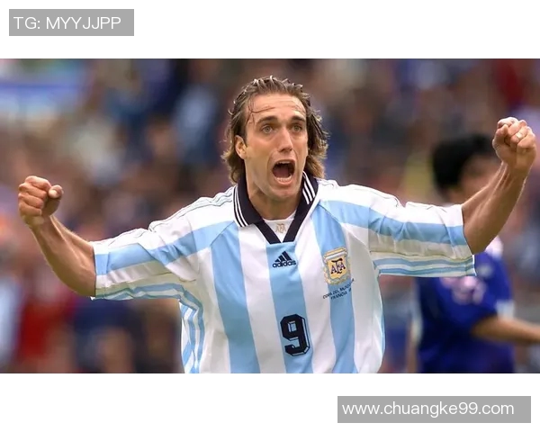 现役足球明星全景盘点及其辉煌成就与影响力分析 现役足球明星全景盘点及其辉煌成就与影响力分析