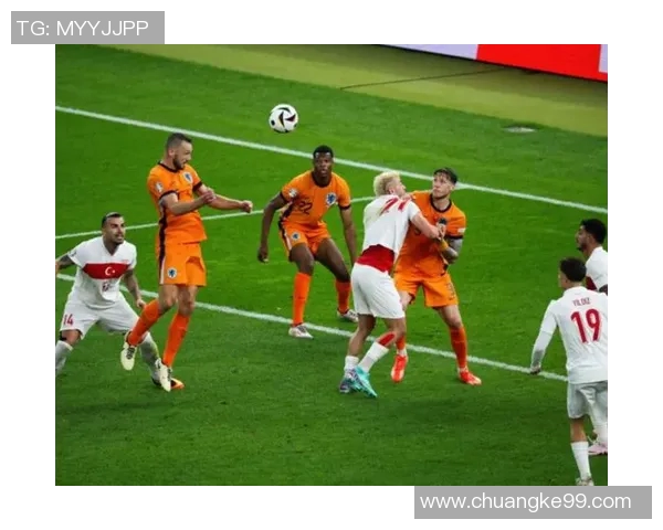 足球明星遭遇意外被踢到脸瞬间引发全场惊呼视频曝光引发热议